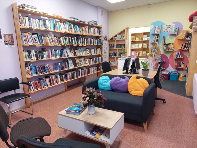 Nozaru literatūra, lasītava